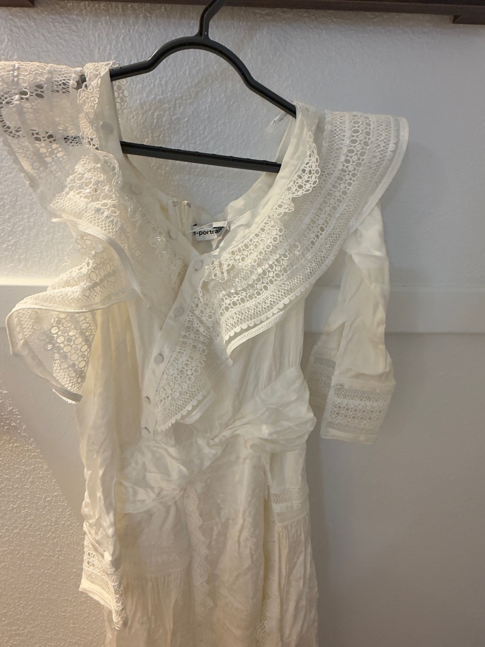 Self-Portrait Cream Off-Shoulder Lace Maxi Dress - Picture 5 of 15